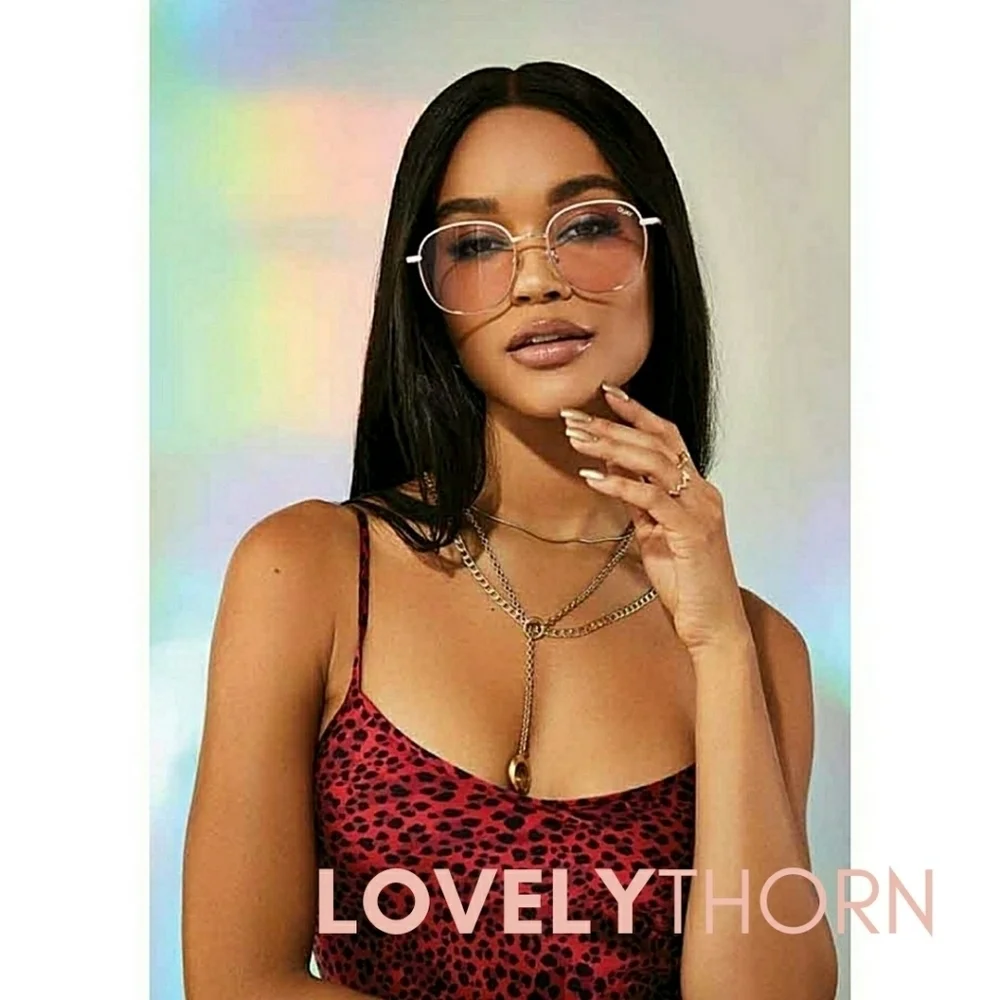 QUAY // ltd ed pink jezabel round frame blue light glasses